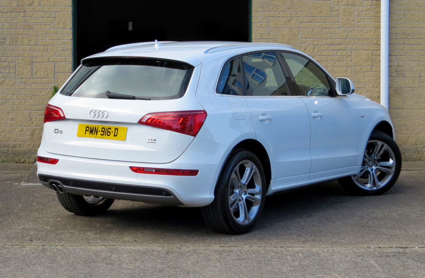 Audi Q5 2.0TDI SLine Special Edition Quattro Brent Mealin