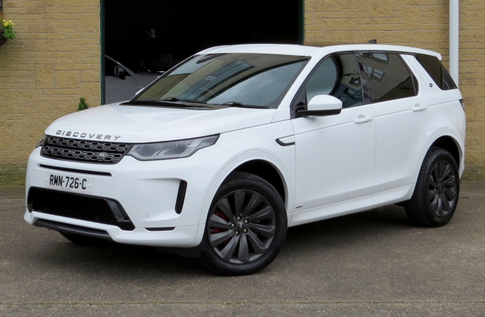 Land Rover Discovery Sport D180-A R-Dynamic SE AWD