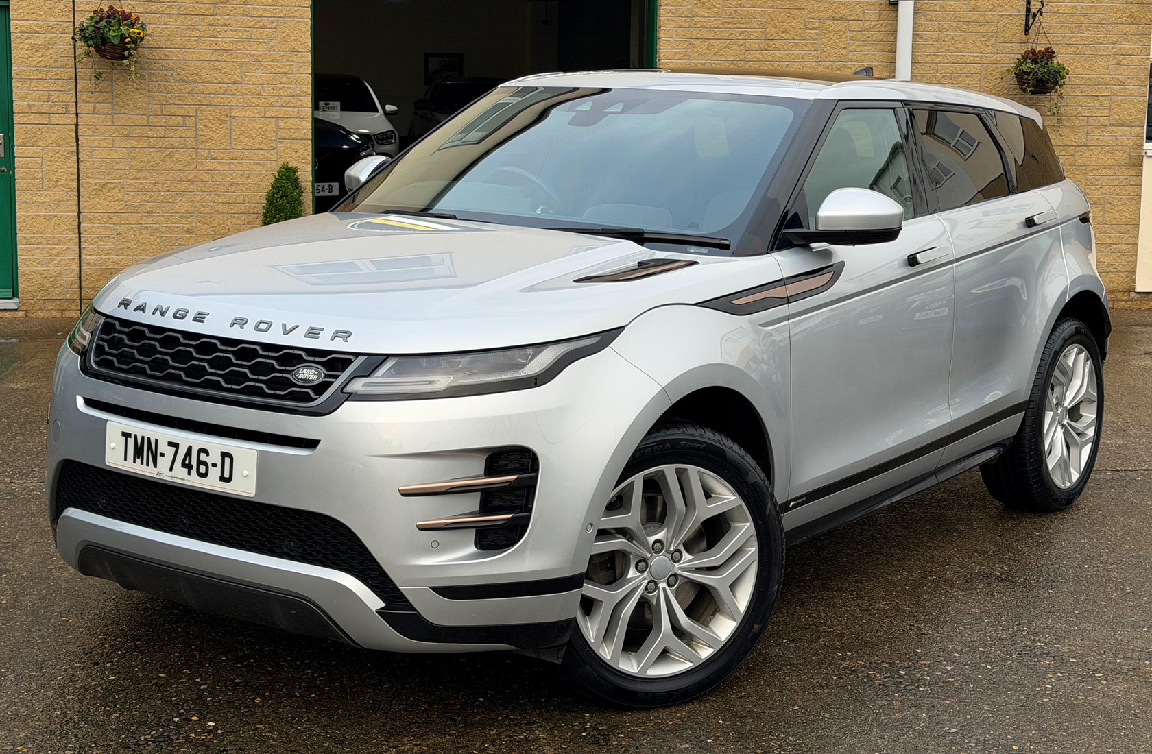 Range Rover Evoque D180-A R-Dynamic SE