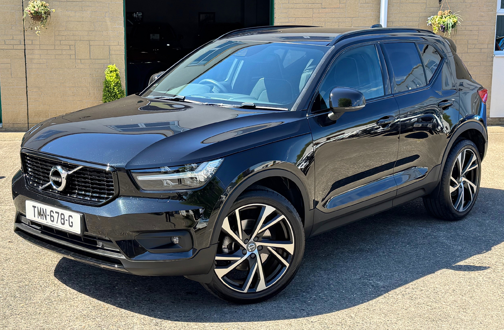 Volvo XC40 B4 MHEV R-Design-Pro