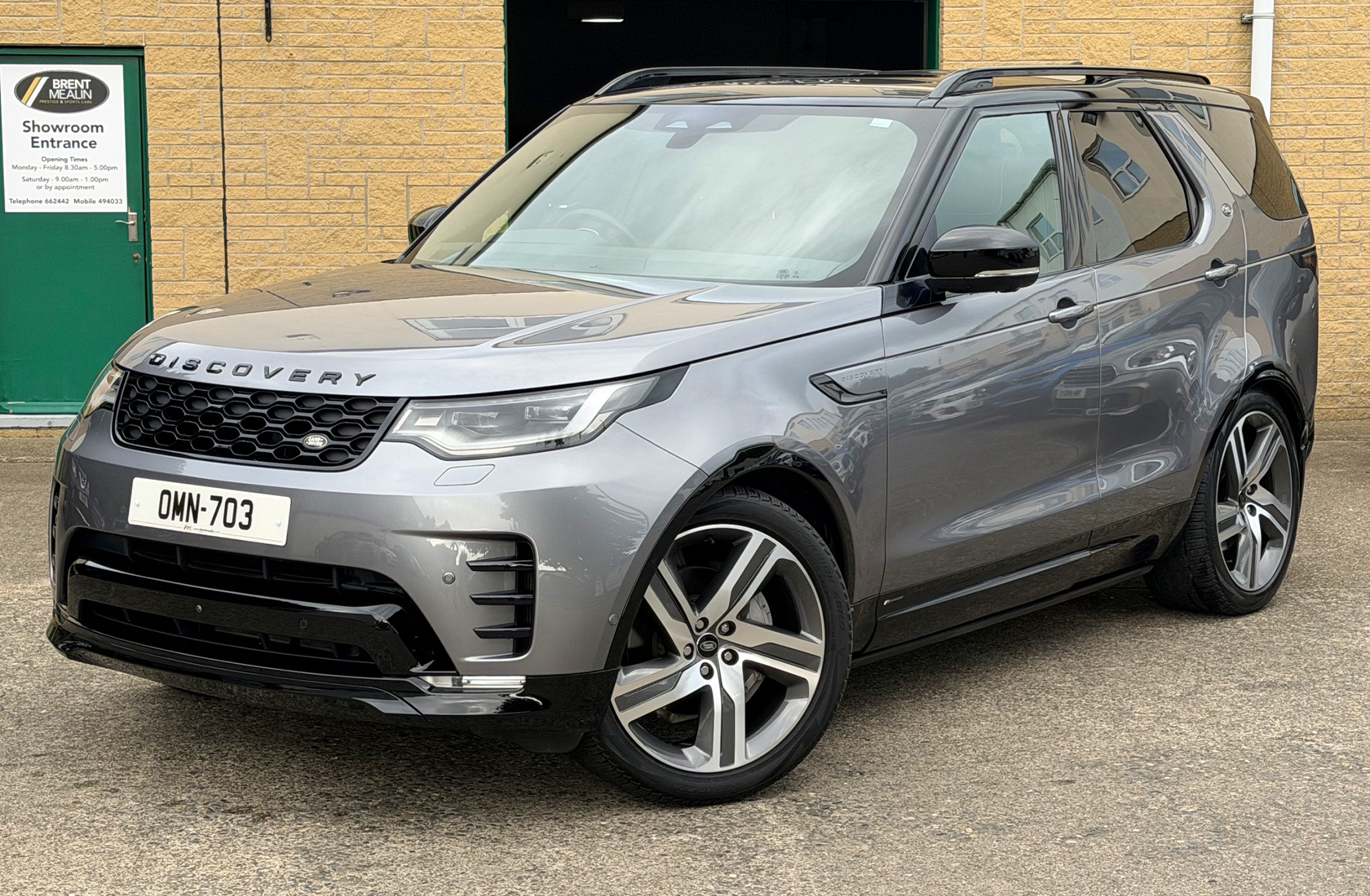 Land Rover Discovery D300-A R-Dynamic HSE AWD